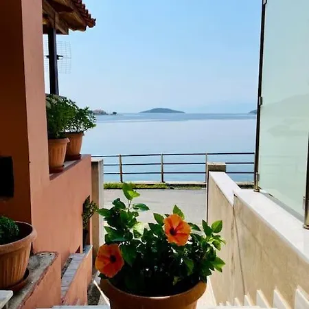 Appartamento Seaside In Glyfada-trizonia Glyfada (Phocis)